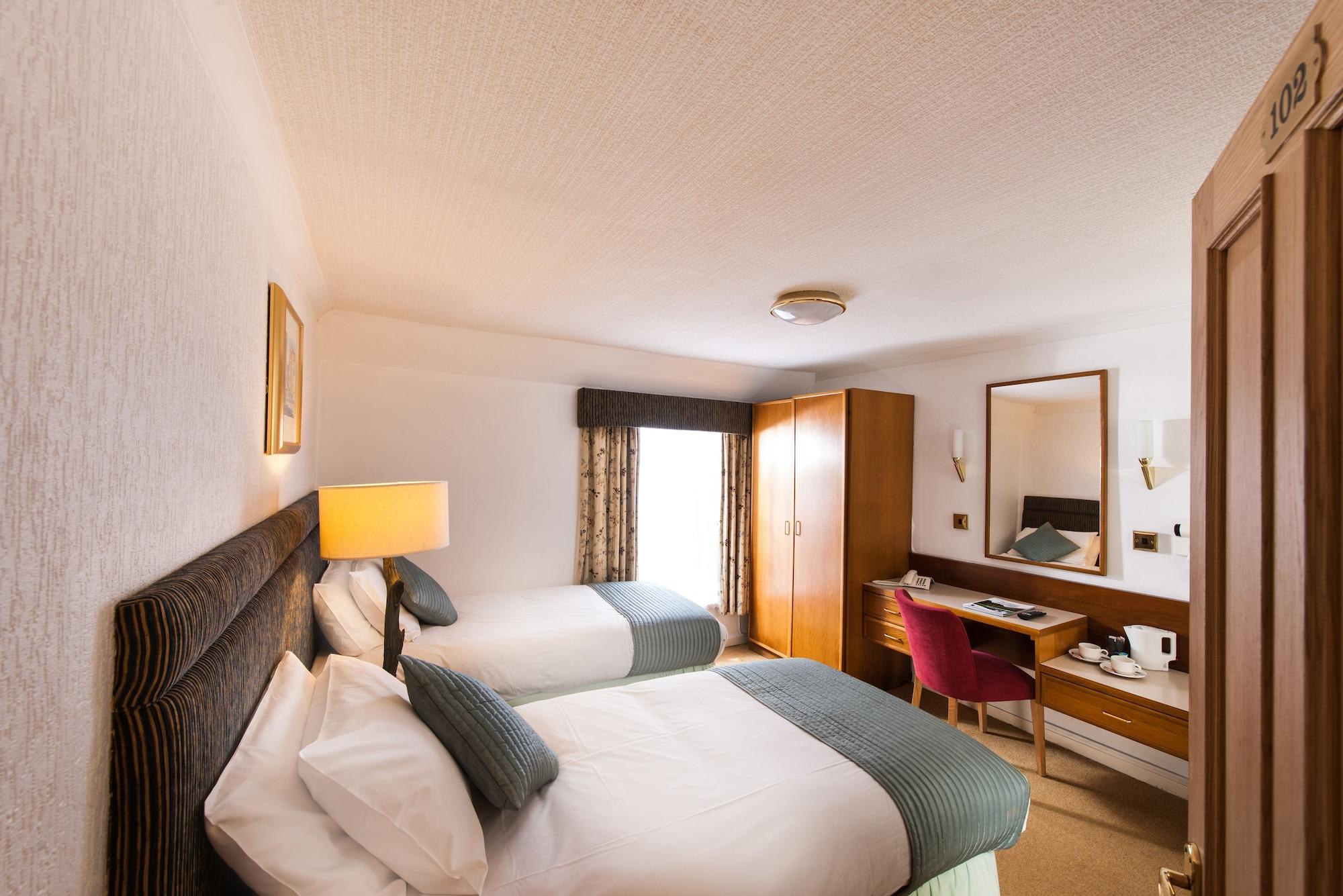 The Stronlossit Inn Fort William Extérieur photo