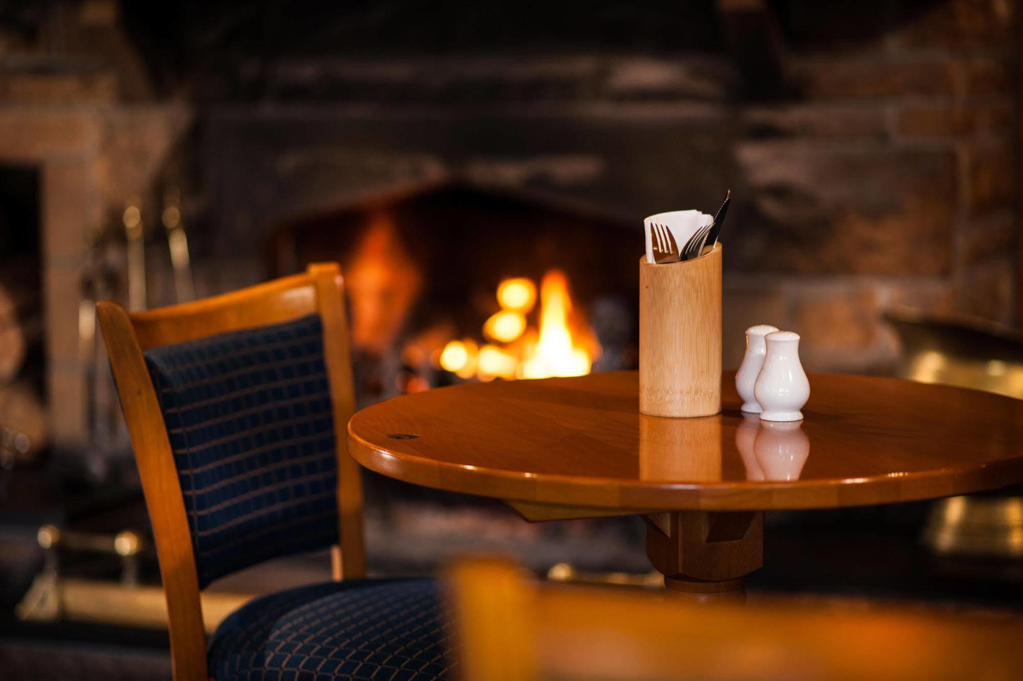 The Stronlossit Inn Fort William Extérieur photo